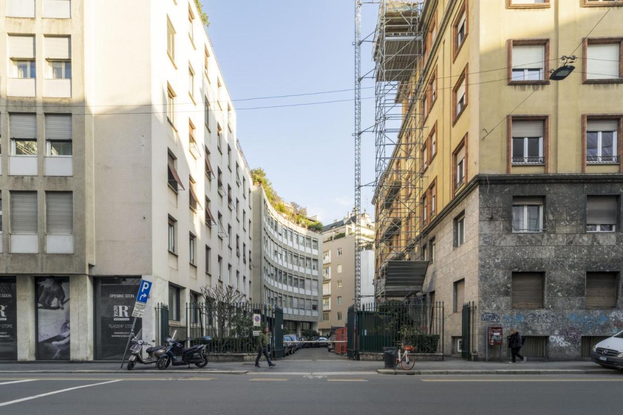 Easylife - San Babila - Elegante E Rifinito Bilocale Nel Cuore Della Citta Milánó Kültér fotó