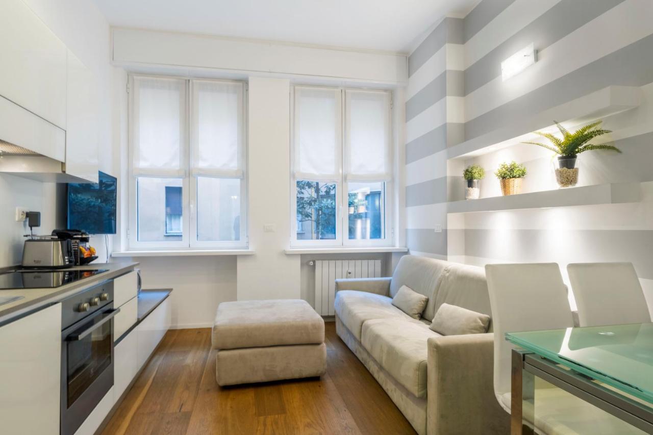 Easylife - San Babila - Elegante E Rifinito Bilocale Nel Cuore Della Citta Milánó Kültér fotó