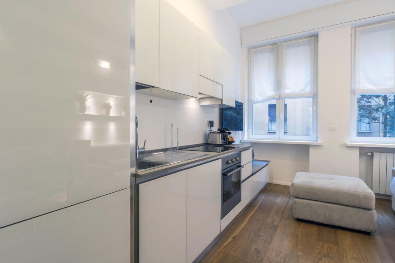 Easylife - San Babila - Elegante E Rifinito Bilocale Nel Cuore Della Citta Milánó Kültér fotó