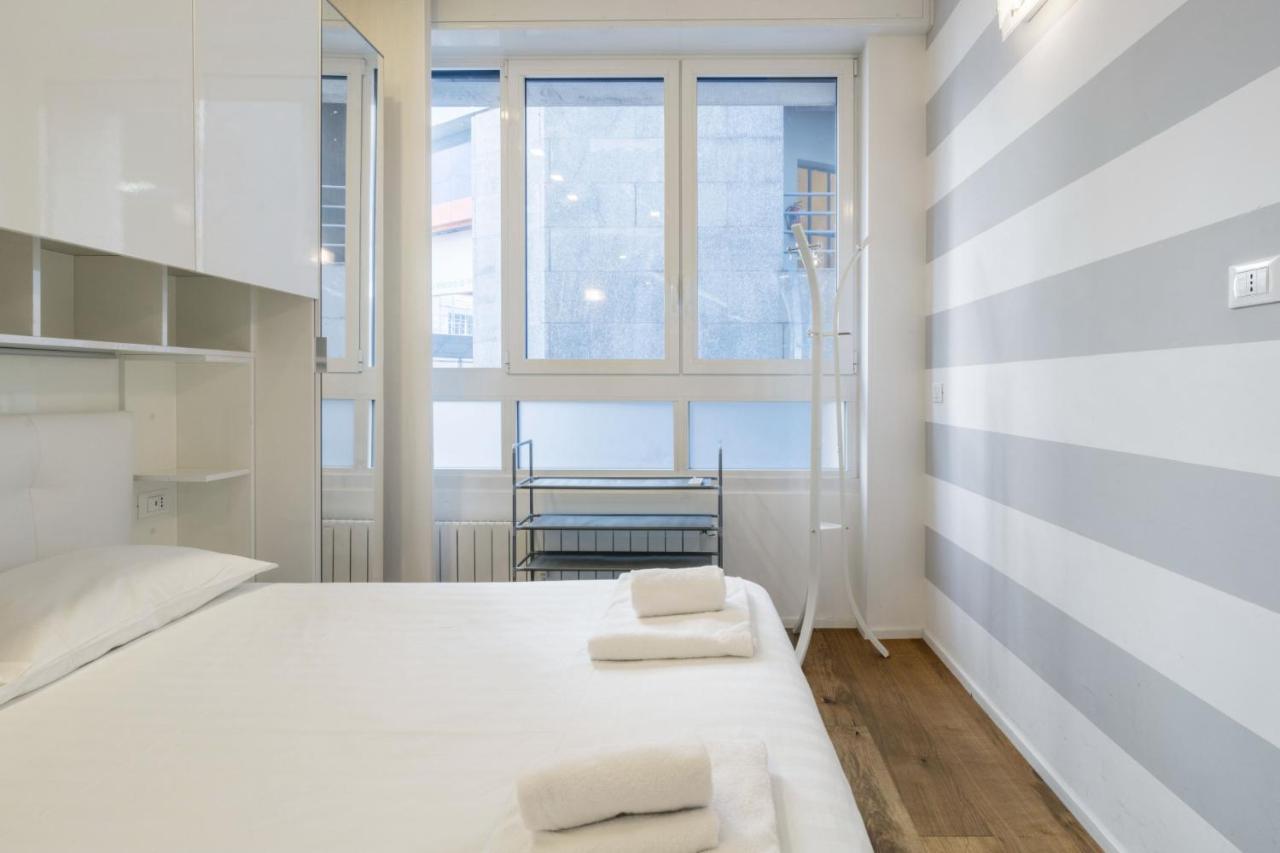 Easylife - San Babila - Elegante E Rifinito Bilocale Nel Cuore Della Citta Milánó Kültér fotó