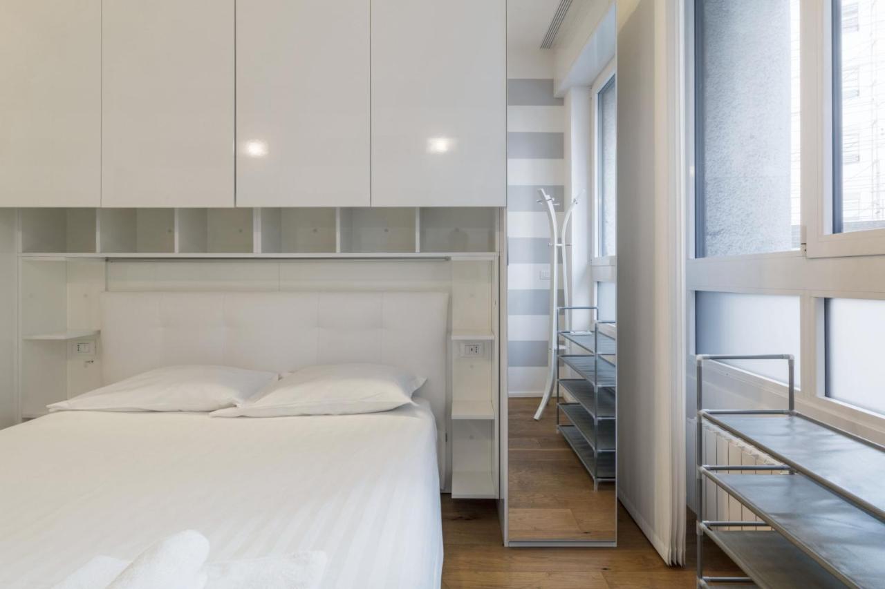 Easylife - San Babila - Elegante E Rifinito Bilocale Nel Cuore Della Citta Milánó Kültér fotó